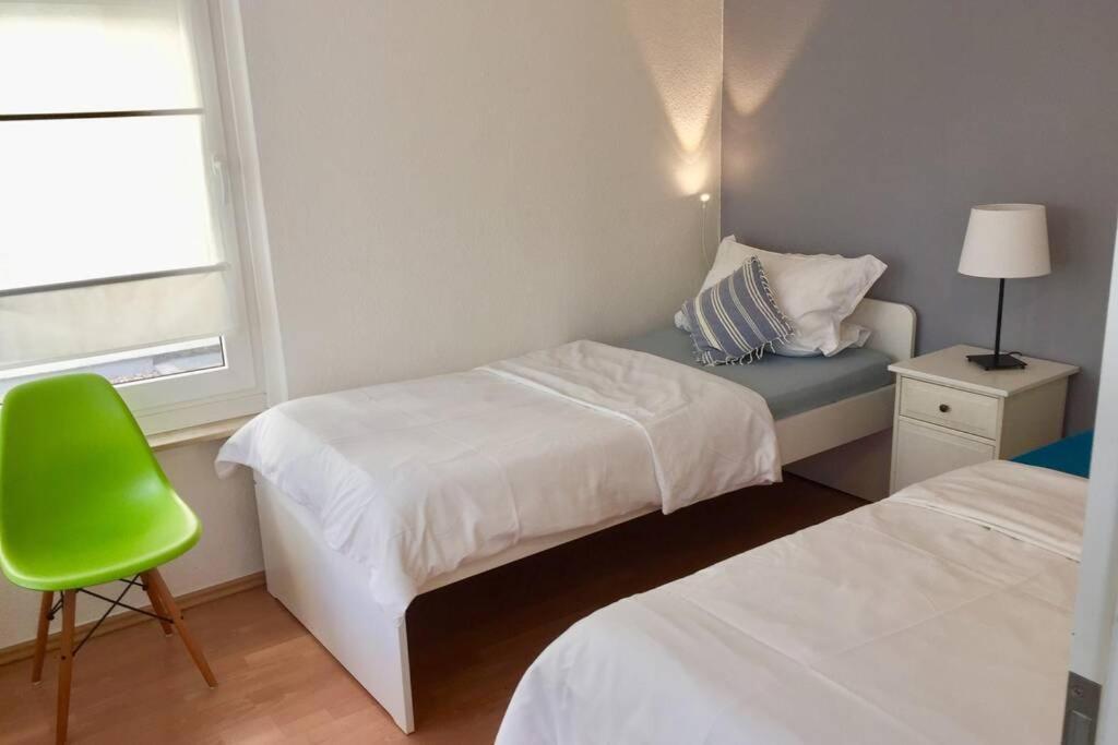 Apartment 120 Qm -3 Schlafzimmer-2 Baeder- Fuer 7 Gaeste Düsseldorf Exteriör bild