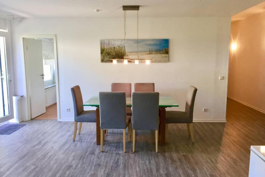 Apartment 120 Qm -3 Schlafzimmer-2 Baeder- Fuer 7 Gaeste Düsseldorf Exteriör bild